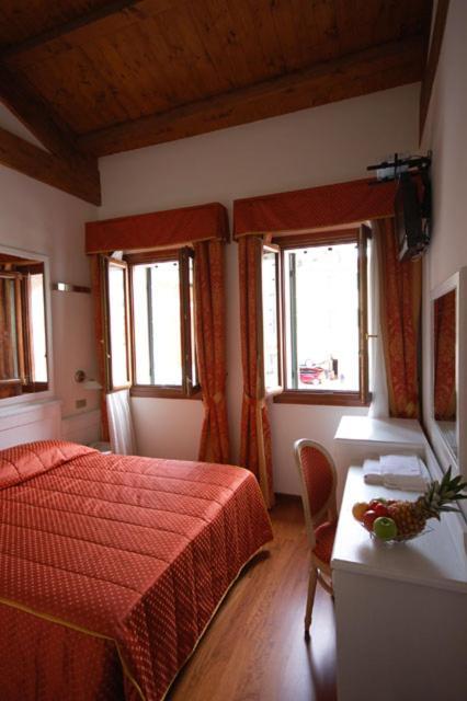 Bed and Breakfast Ca Doge Venedig Exterior foto